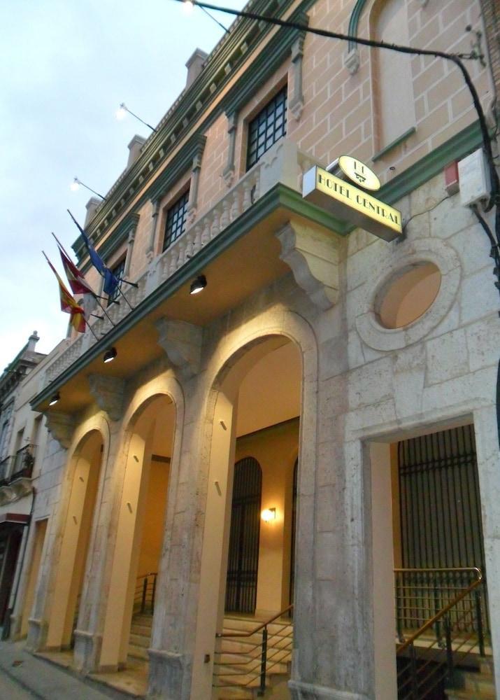 Hotel Central Valdepenas Exterior photo